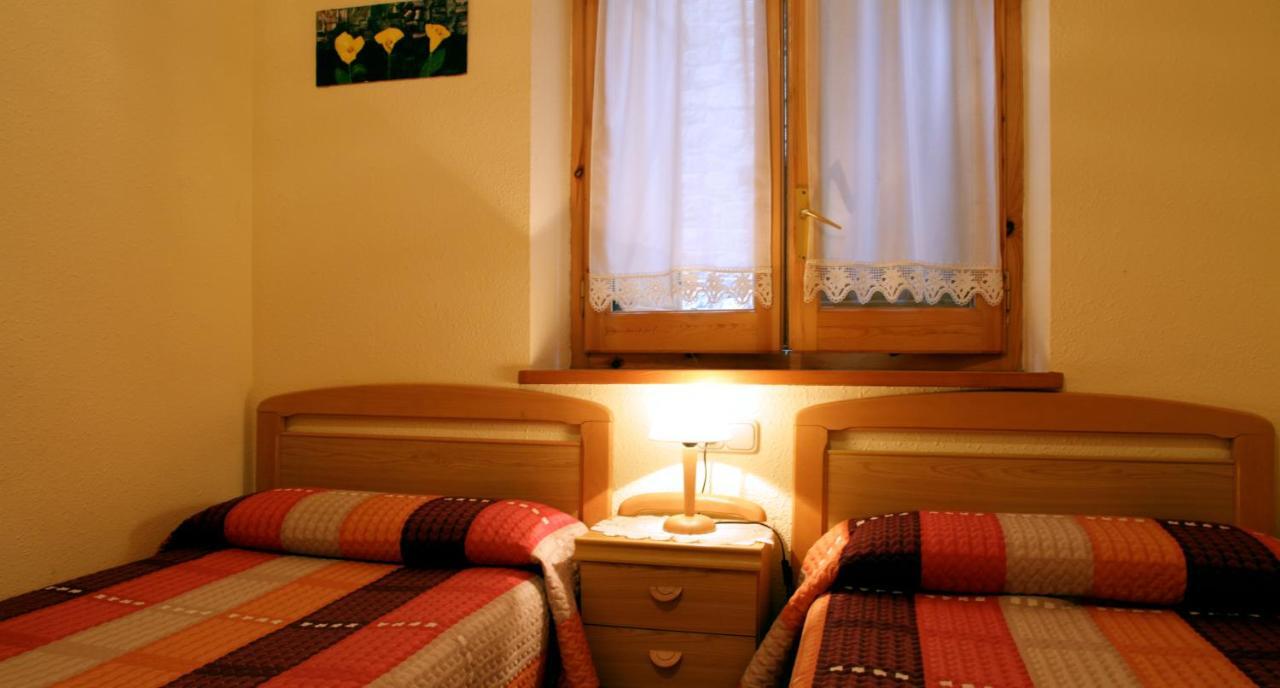 Apartaments La Llucana Barruera Chambre photo